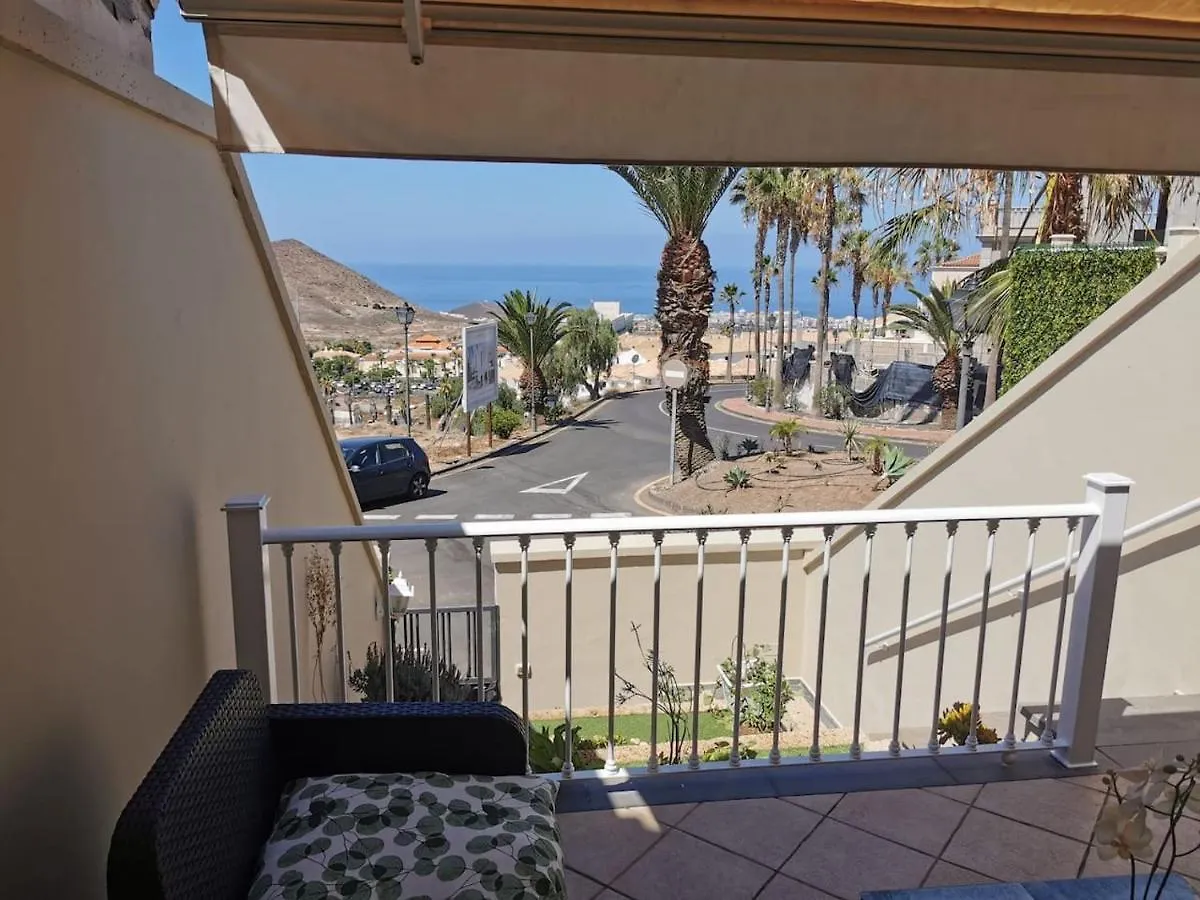 Relax And Enjoy In Tenerife Sud! Villa Chayofa