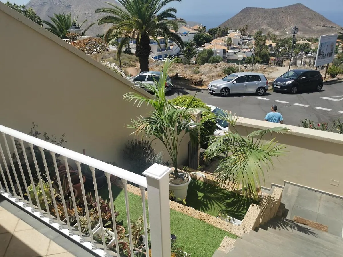 Relax And Enjoy In Tenerife Sud! Villa Chayofa 0*,
